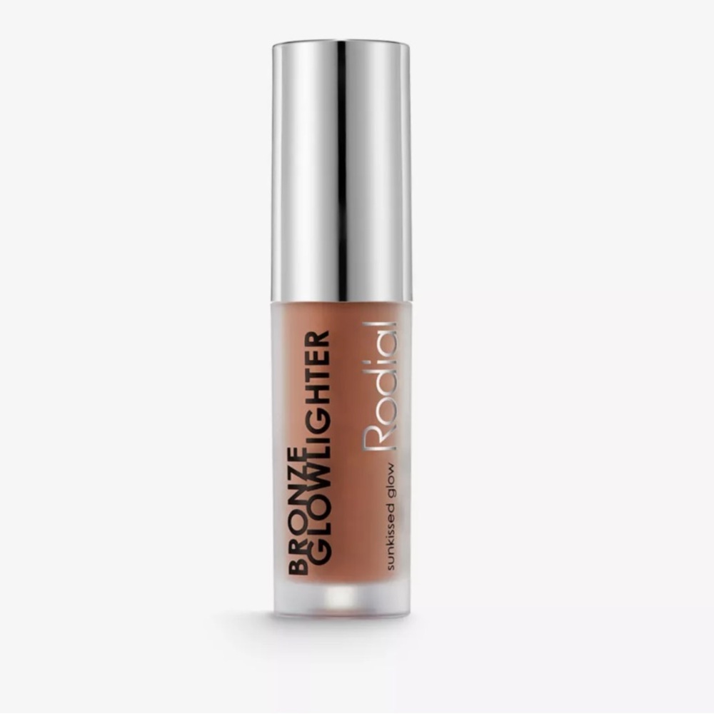 RODIAL Bronze Glowlighter for all skin types over or under or mix with makeup